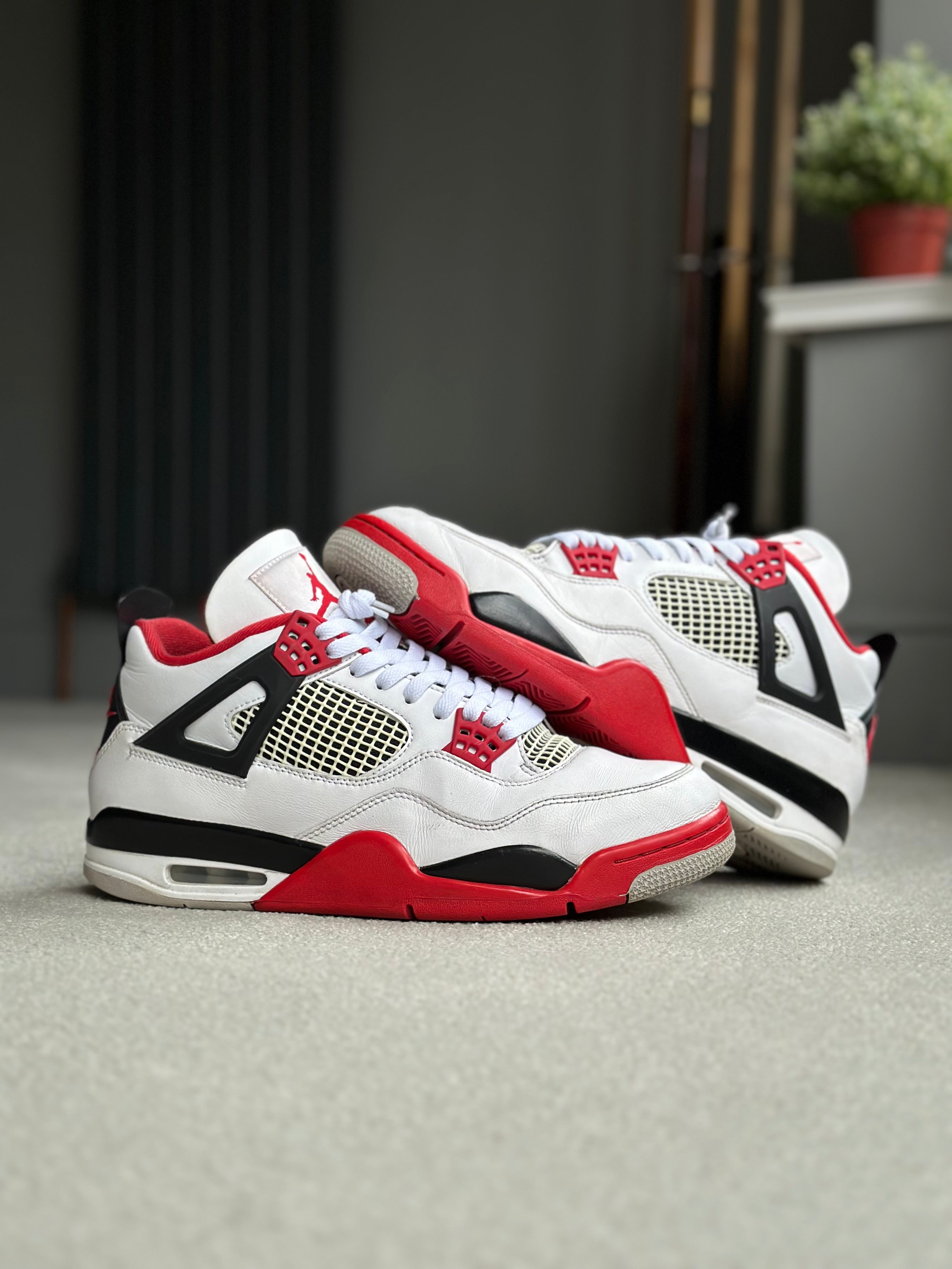 Air Jordan 4 Fire Red 2020 Pre Loved UK 9.5