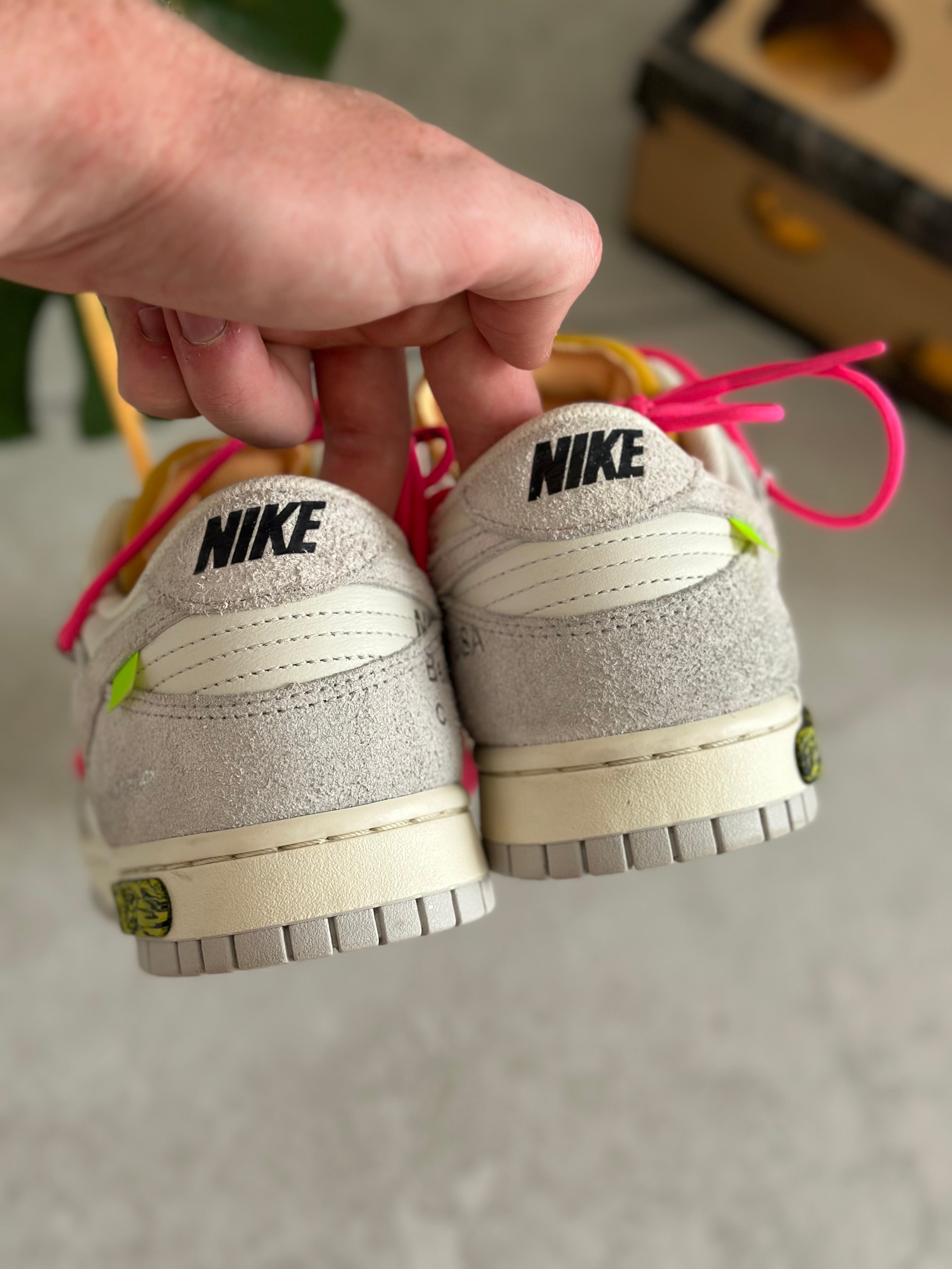 Dunk Low x Off-White ‘Lot 17’ (Pre-Loved) UK 10