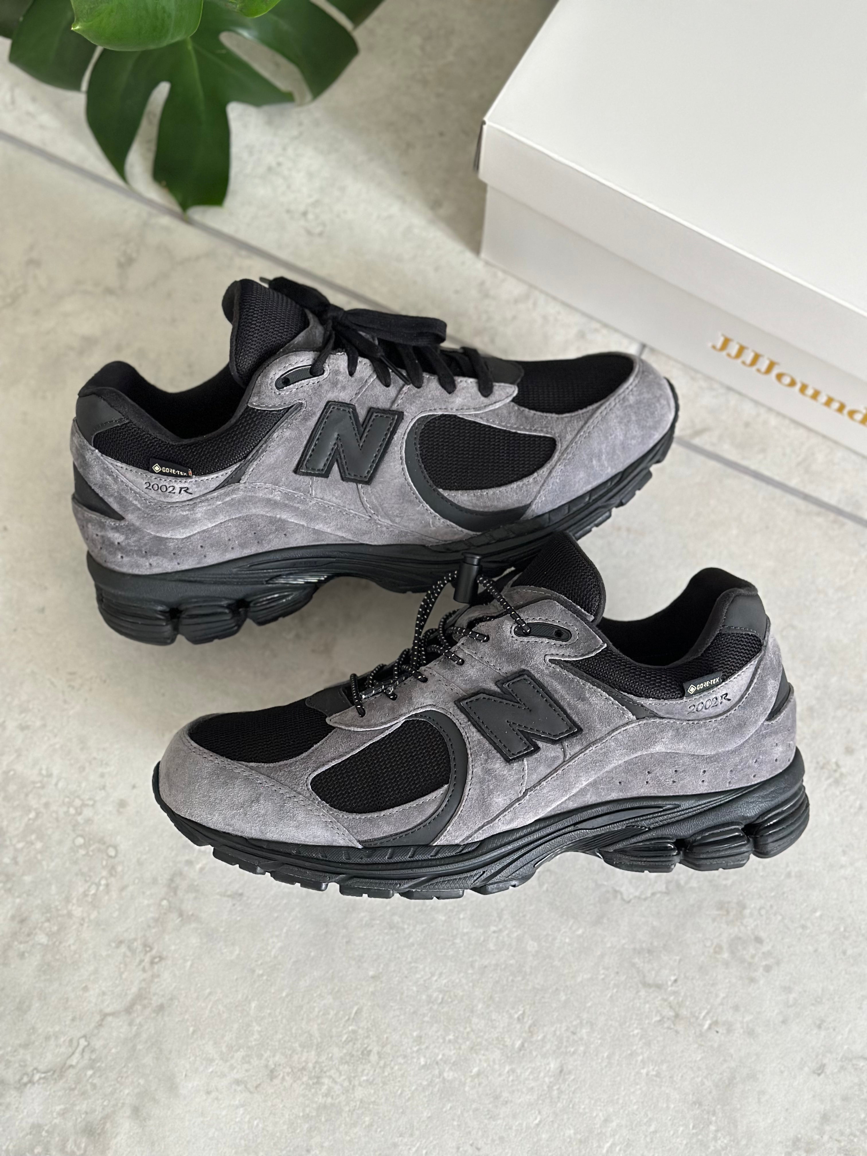 New Balance 2002r Gore-Tex x JJJJound ‘Charcoal Grey’ (Men’s)