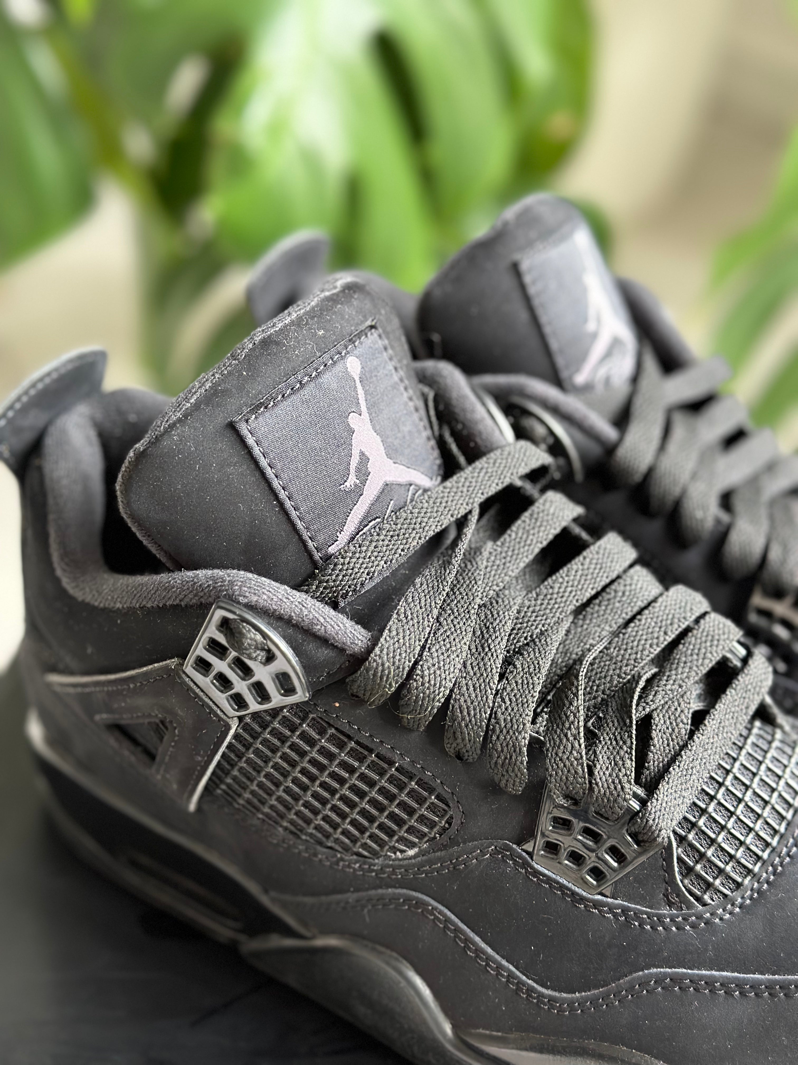 Air Jordan 4 Retro ‘Black Cat’ (Pre-loved) UK 7.5